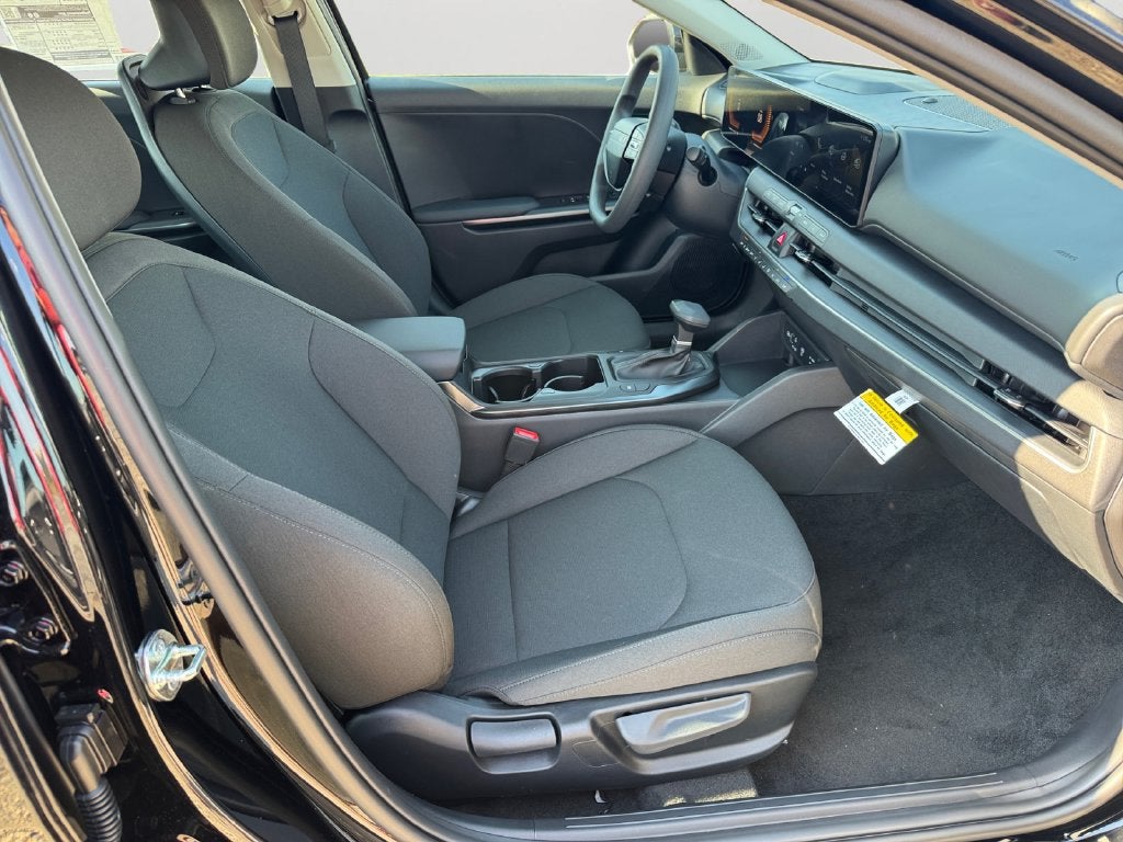 2027 Kia K4 LXS