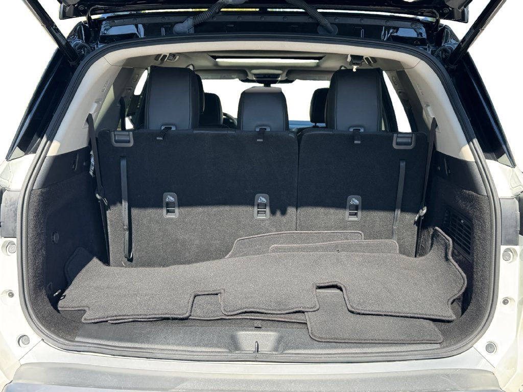 2024 Nissan Pathfinder SL 4WD