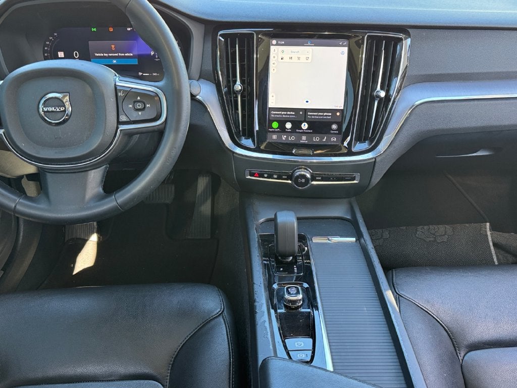 2024 Volvo S60 B5 Core Dark Theme