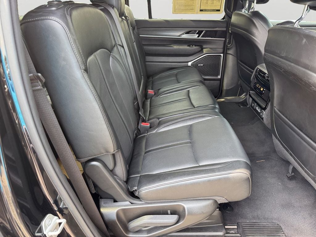2024 Jeep Wagoneer L Series III