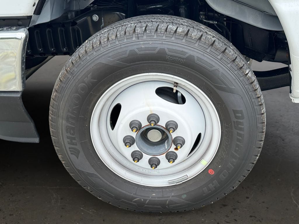 2027 Ford E-450SD Base