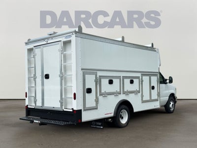 2027 Ford E-450SD Base