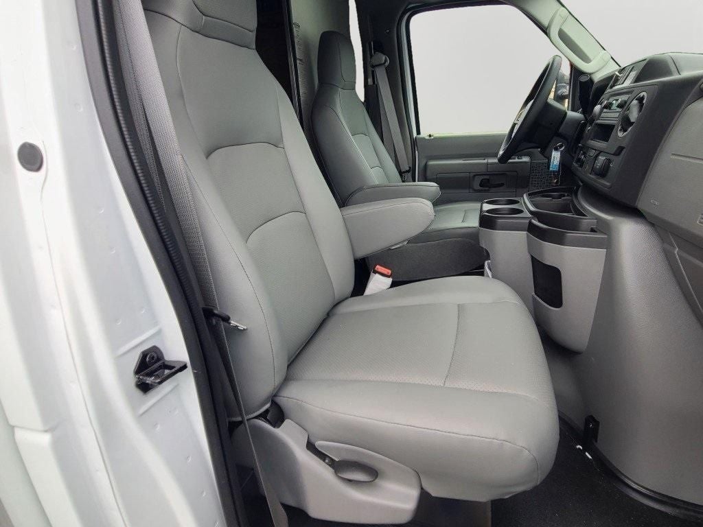 2026 Ford E-450 12ft ROCKPORT WORKPORT Walk In Utility Van