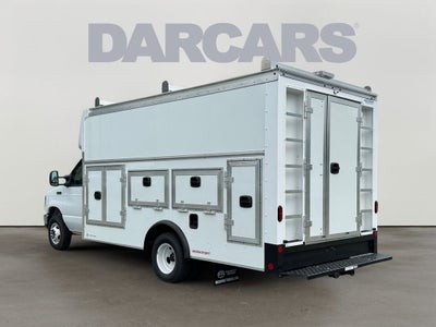 2027 Ford E-450SD Base