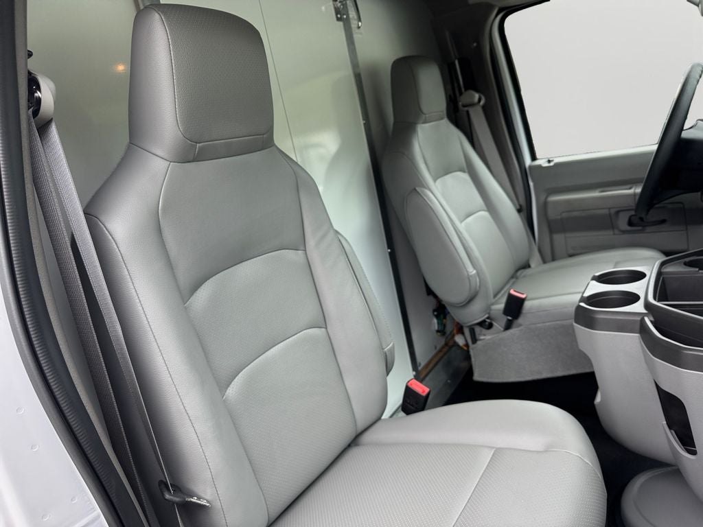 2027 Ford E-450SD Base