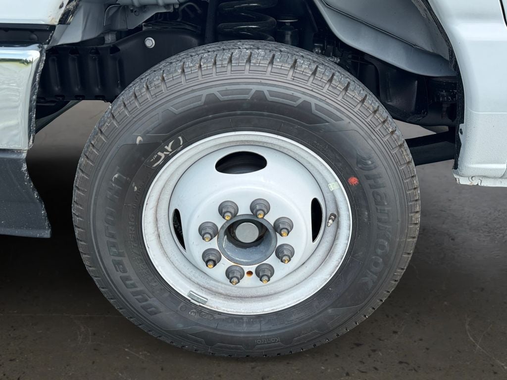 2027 Ford E-450SD Base