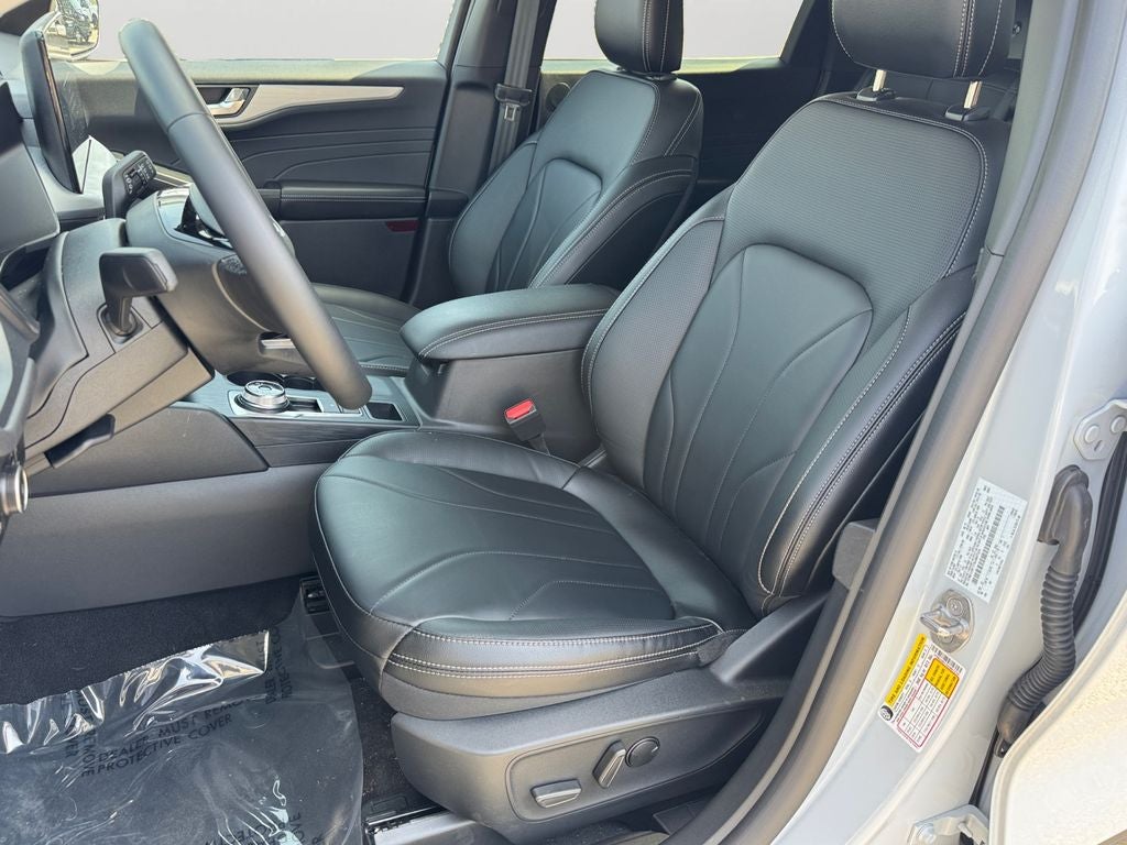 2025 Ford Escape Plug-In Hybrid Base