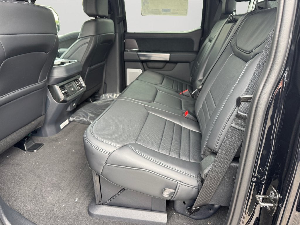 2027 Ford F-350SD Platinum