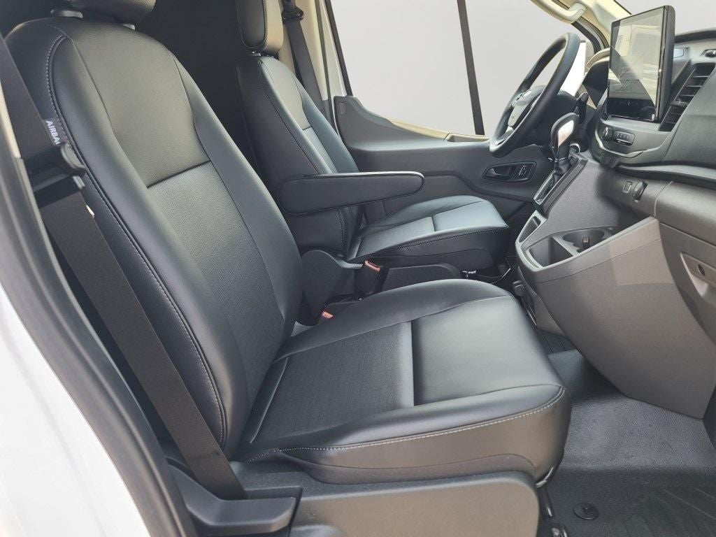 2025 Ford Transit-150 Base