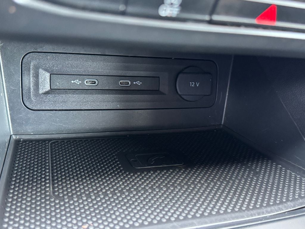 2021 Volkswagen Atlas Cross Sport 2.0T SE w/Technology