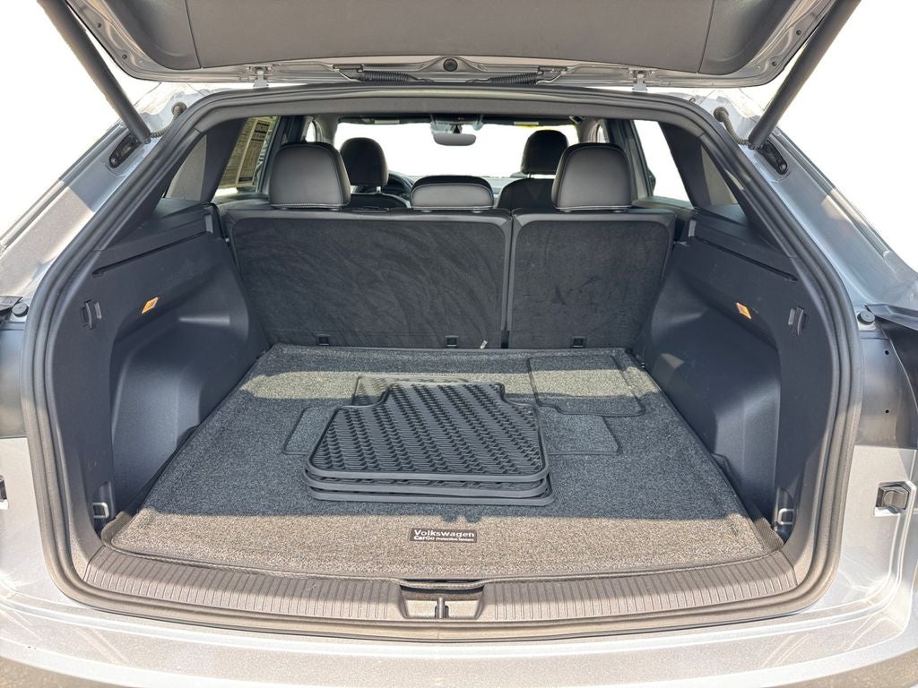 2021 Volkswagen Atlas Cross Sport 2.0T SE w/Technology