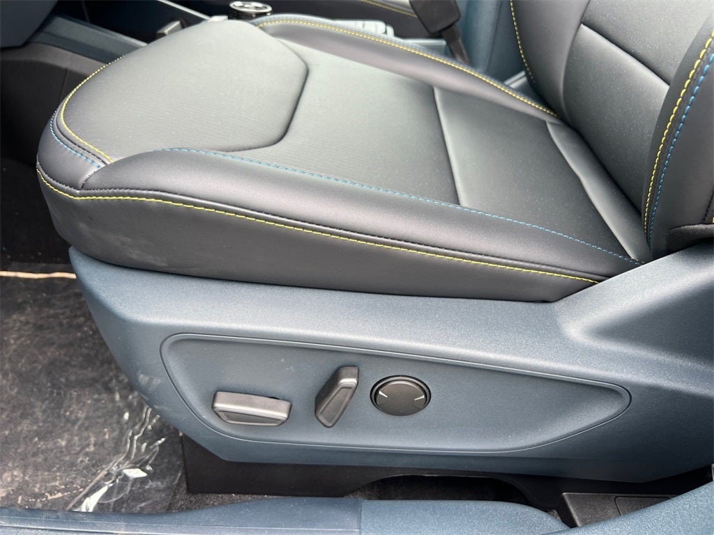 2025 Ford Maverick Lobo High