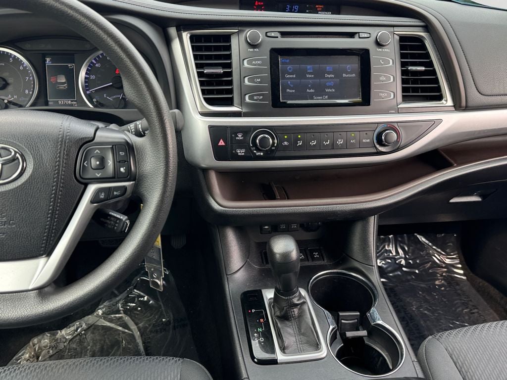 2019 Toyota Highlander LE