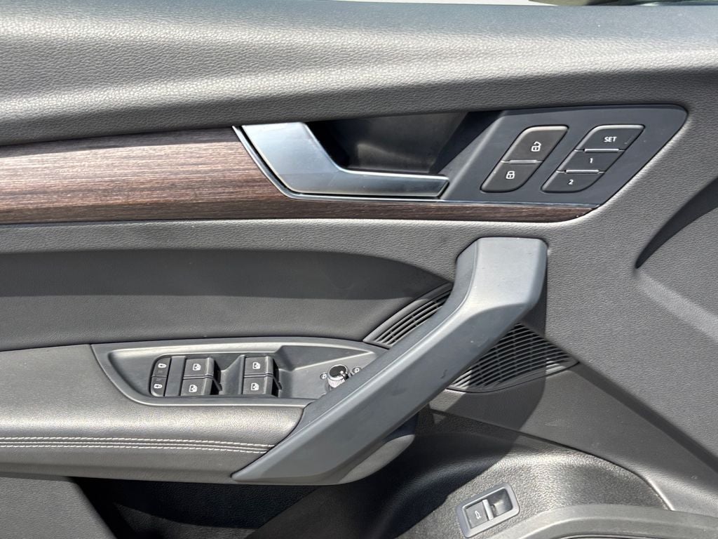 2024 Audi Q5 45 S line Premium quattro