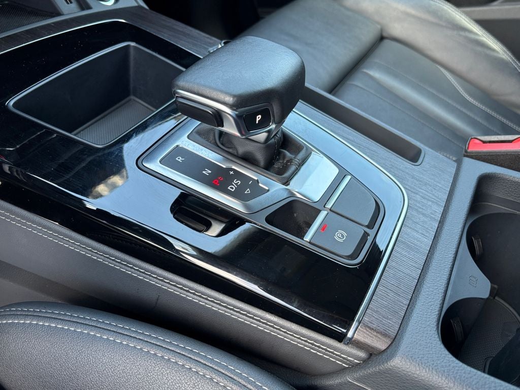 2024 Audi Q5 45 S line Premium quattro