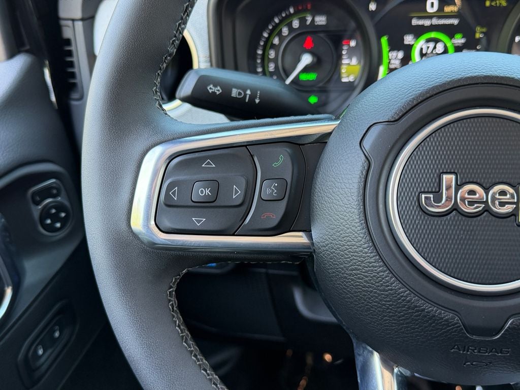2025 Jeep Wrangler Sahara 4xe / One Owner / Preferred Package