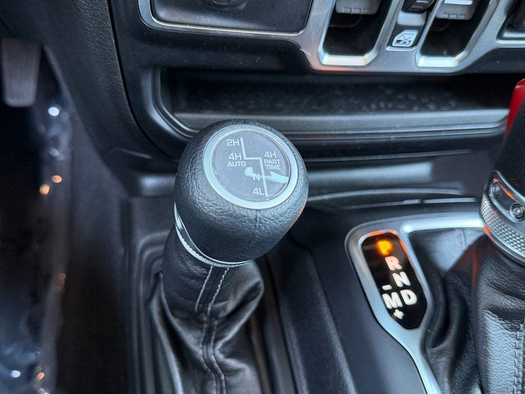 2025 Jeep Wrangler Sahara 4xe / One Owner / Preferred Package