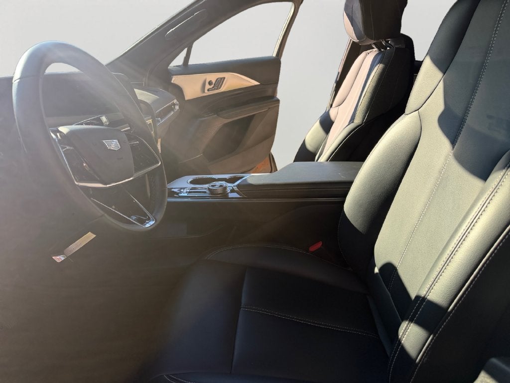 2024 Cadillac LYRIQ Tech