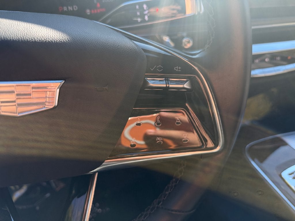 2024 Cadillac LYRIQ Tech