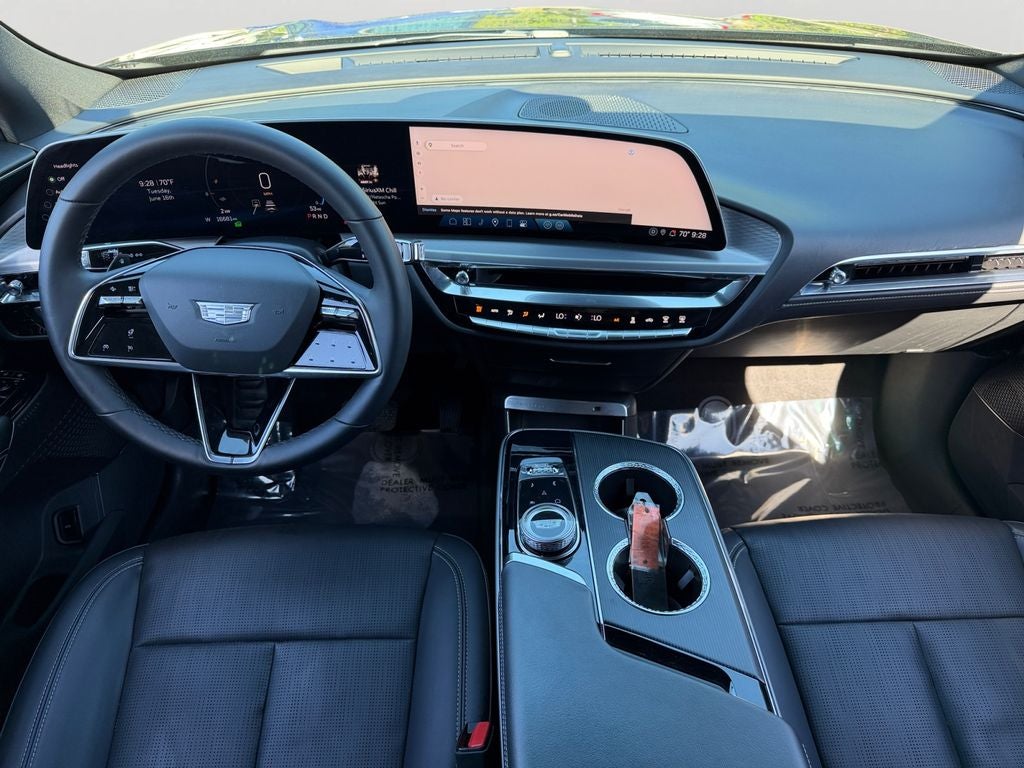 2024 Cadillac LYRIQ Luxury / One Owner
