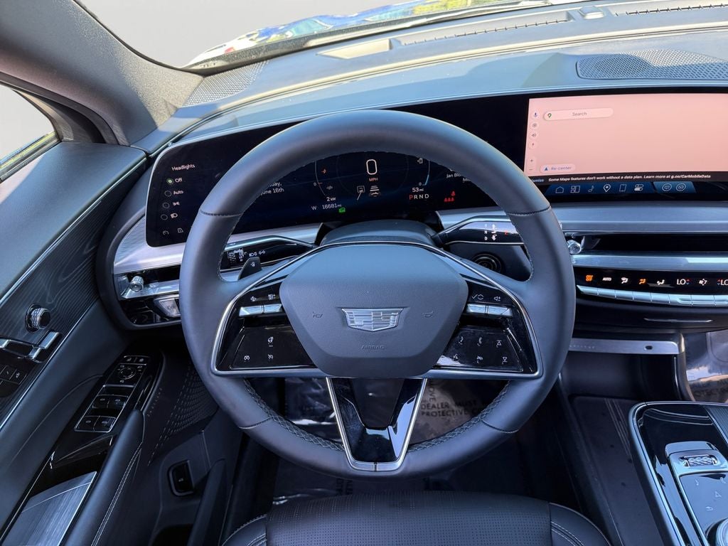 2024 Cadillac LYRIQ Luxury / One Owner