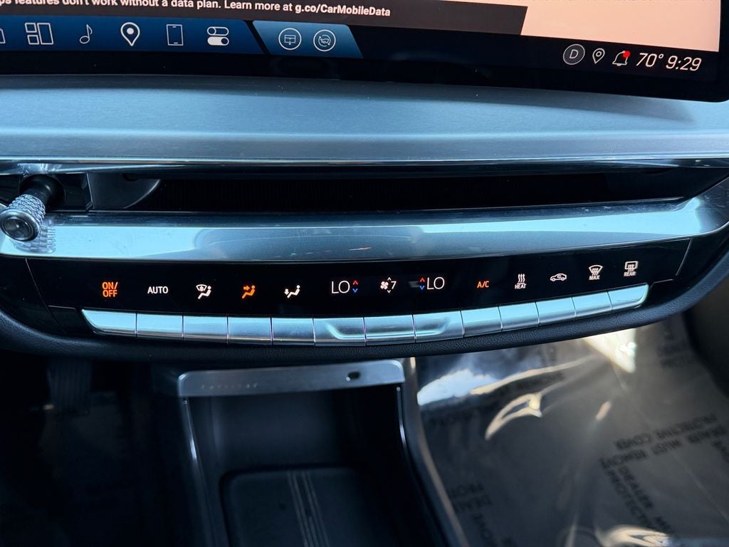 2024 Cadillac LYRIQ Luxury / One Owner