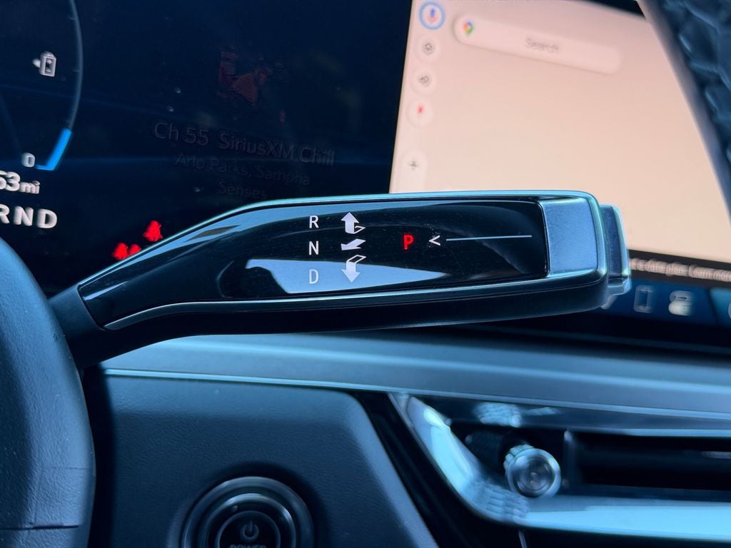 2024 Cadillac LYRIQ Luxury / One Owner