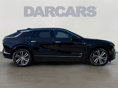 2024 Cadillac LYRIQ Luxury / One Owner