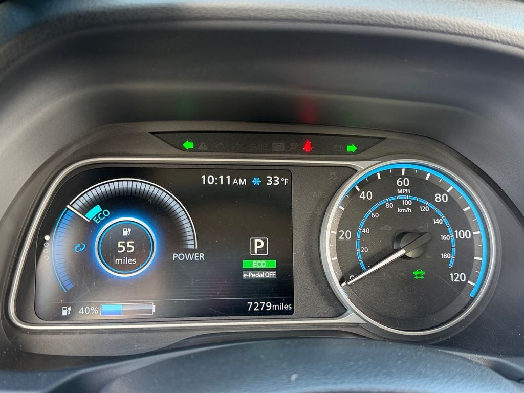 2022 Nissan Leaf S / One Owner /