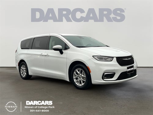 2023 Chrysler Pacifica Touring L One Owner / Preferred Package / New Tires / New B