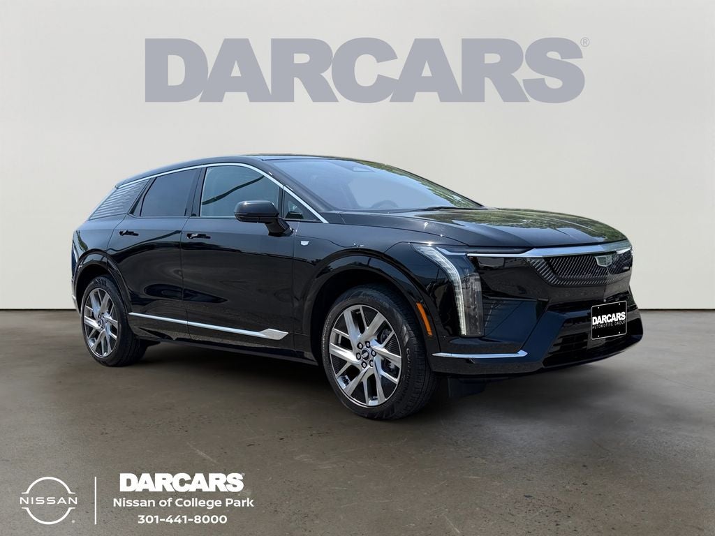 2025 Cadillac OPTIQ Luxury 2