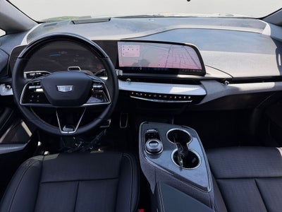 2025 Cadillac OPTIQ Luxury 2