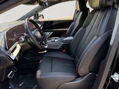 2025 Cadillac OPTIQ Luxury 2