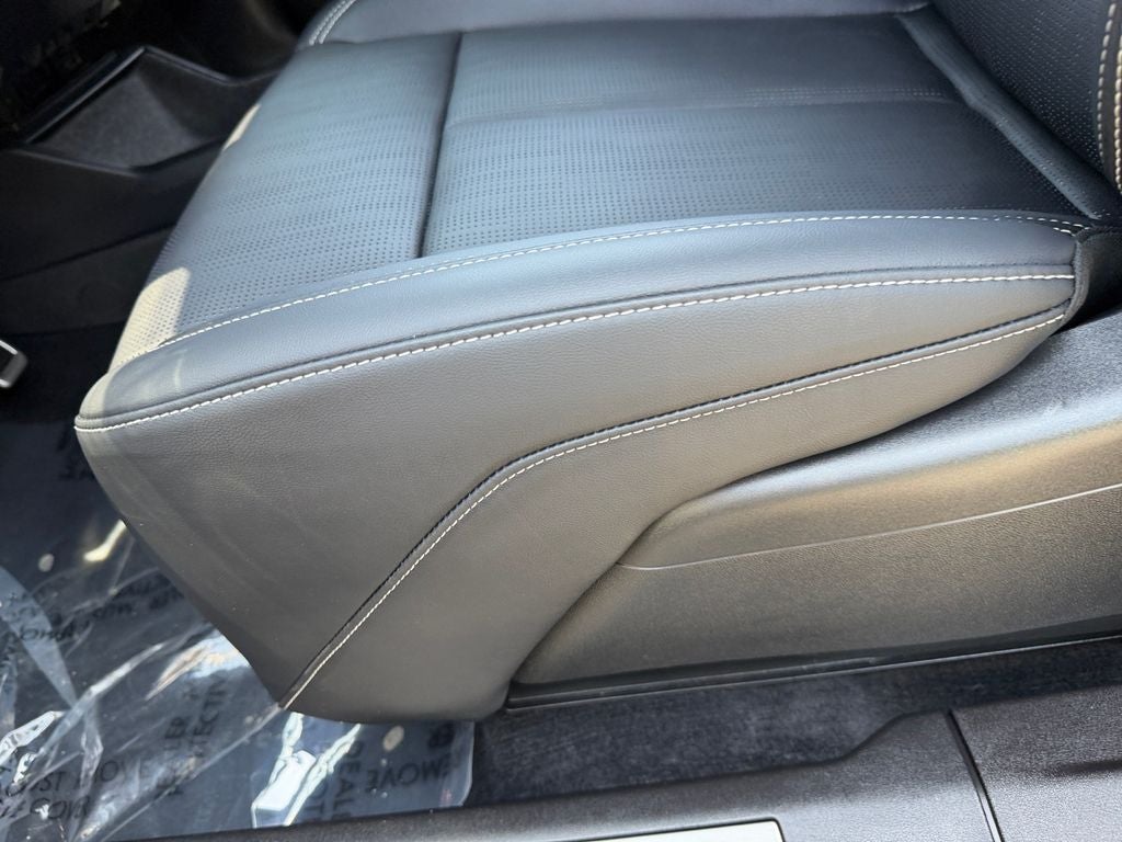 2025 Cadillac OPTIQ Luxury 2