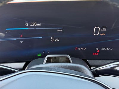 2025 Cadillac OPTIQ Luxury 2