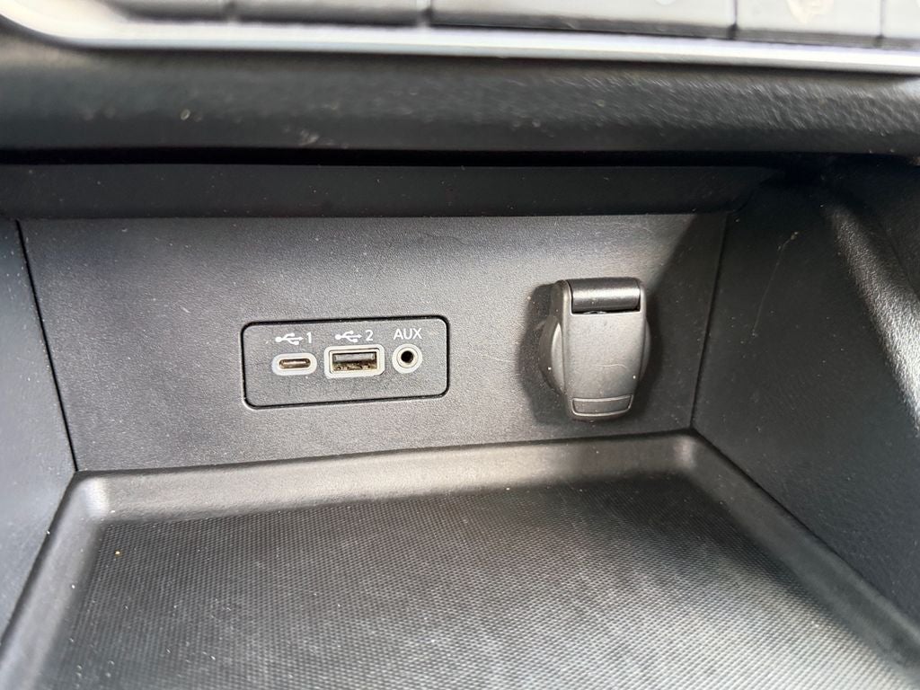 2021 Nissan Sentra SV / New Brakes / New Axles
