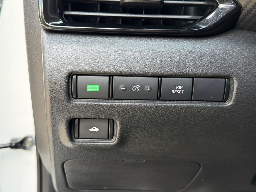 2021 Nissan Sentra SV / New Brakes / New Axles