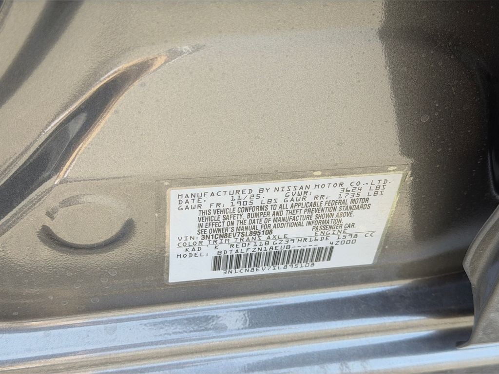 2025 Nissan Versa 1.6 SV / One Owner /