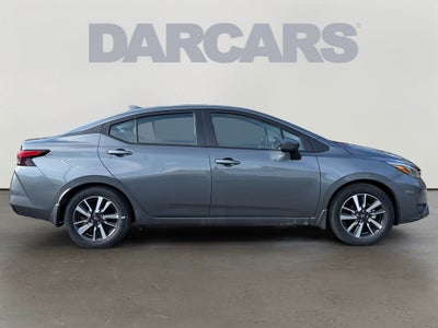 2025 Nissan Versa 1.6 SV / One Owner /
