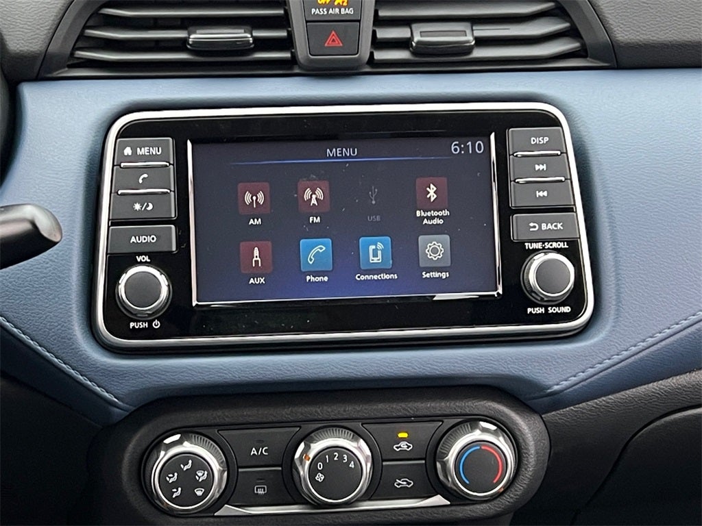 2025 Nissan Versa 1.6 SV