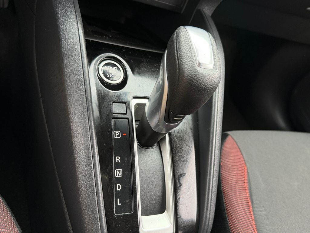 2024 Nissan Versa 1.6 SR