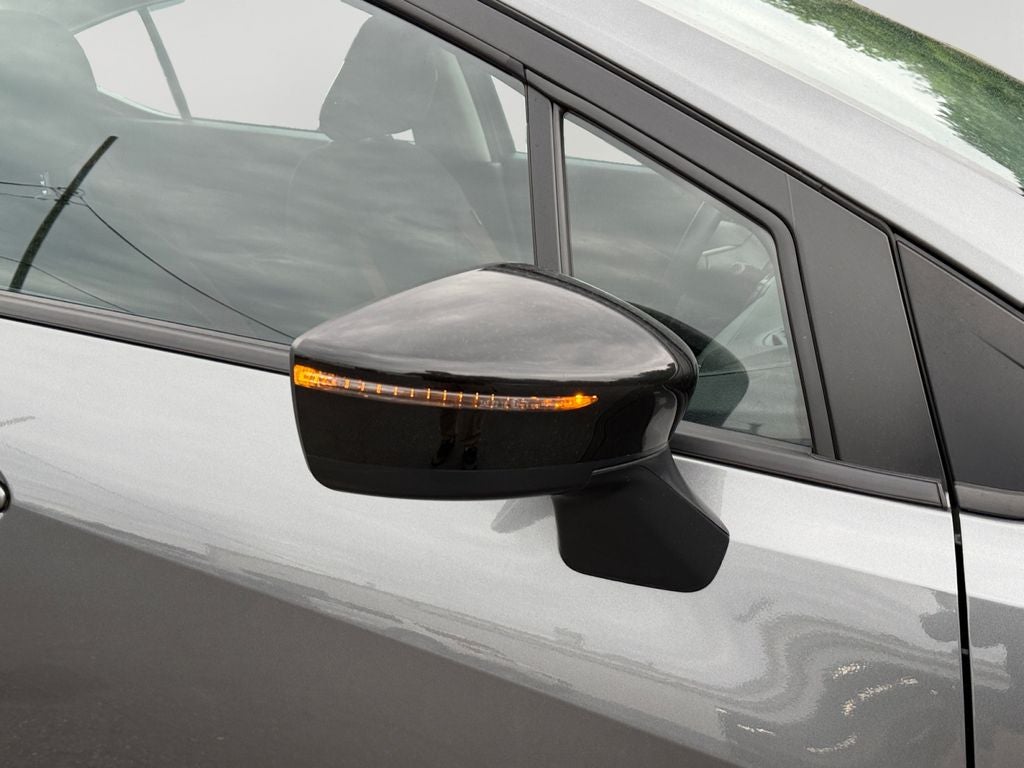 2024 Nissan Versa 1.6 SR
