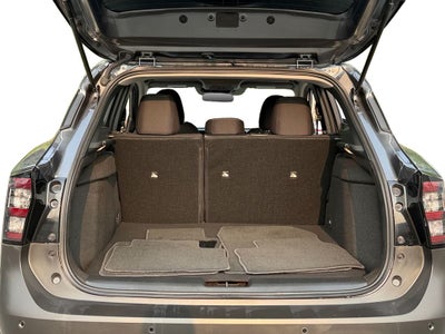 2025 Nissan Kicks SV / One Owner / Premium Package