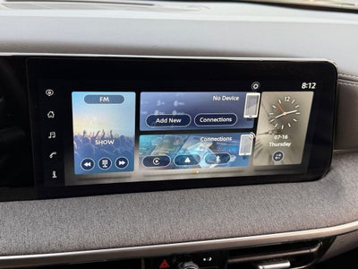 2025 Nissan Kicks SV / One Owner / Premium Package