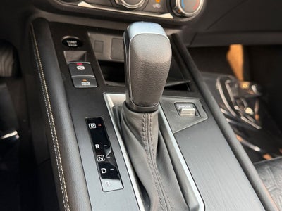 2025 Nissan Kicks SV / One Owner / Premium Package