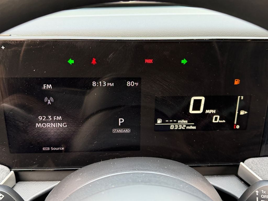 2025 Nissan Kicks SV / One Owner / Premium Package