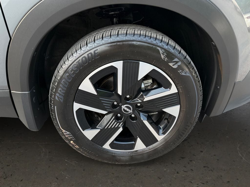 2025 Nissan Kicks SV / One Owner / Premium Package
