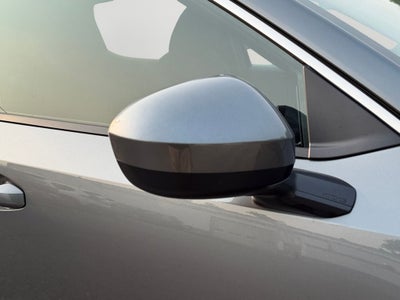 2025 Nissan Kicks SV / One Owner / Premium Package