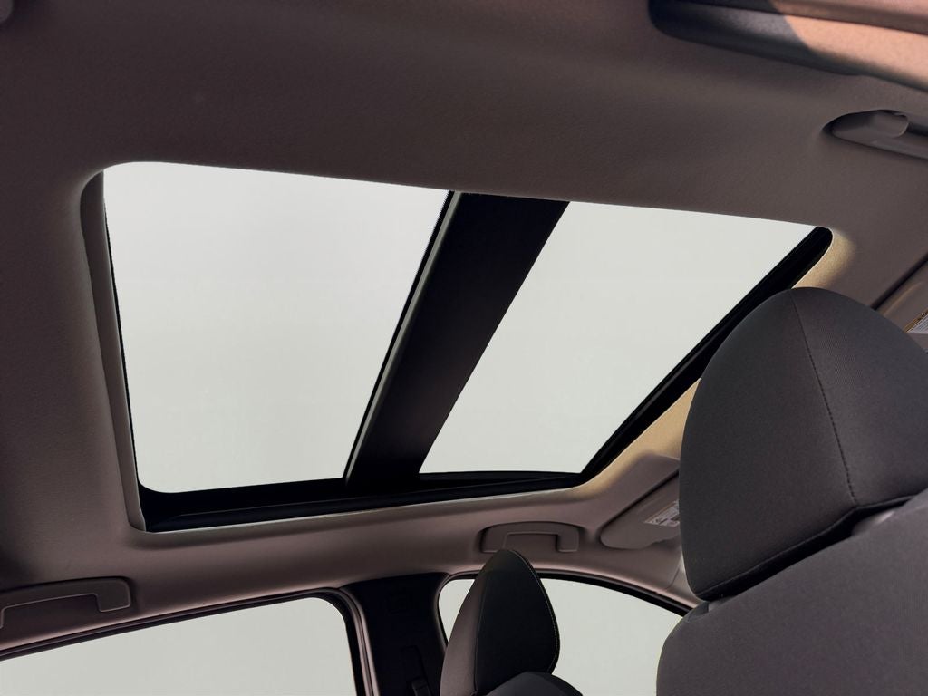 2025 Nissan Kicks SV / One Owner / Premium Package