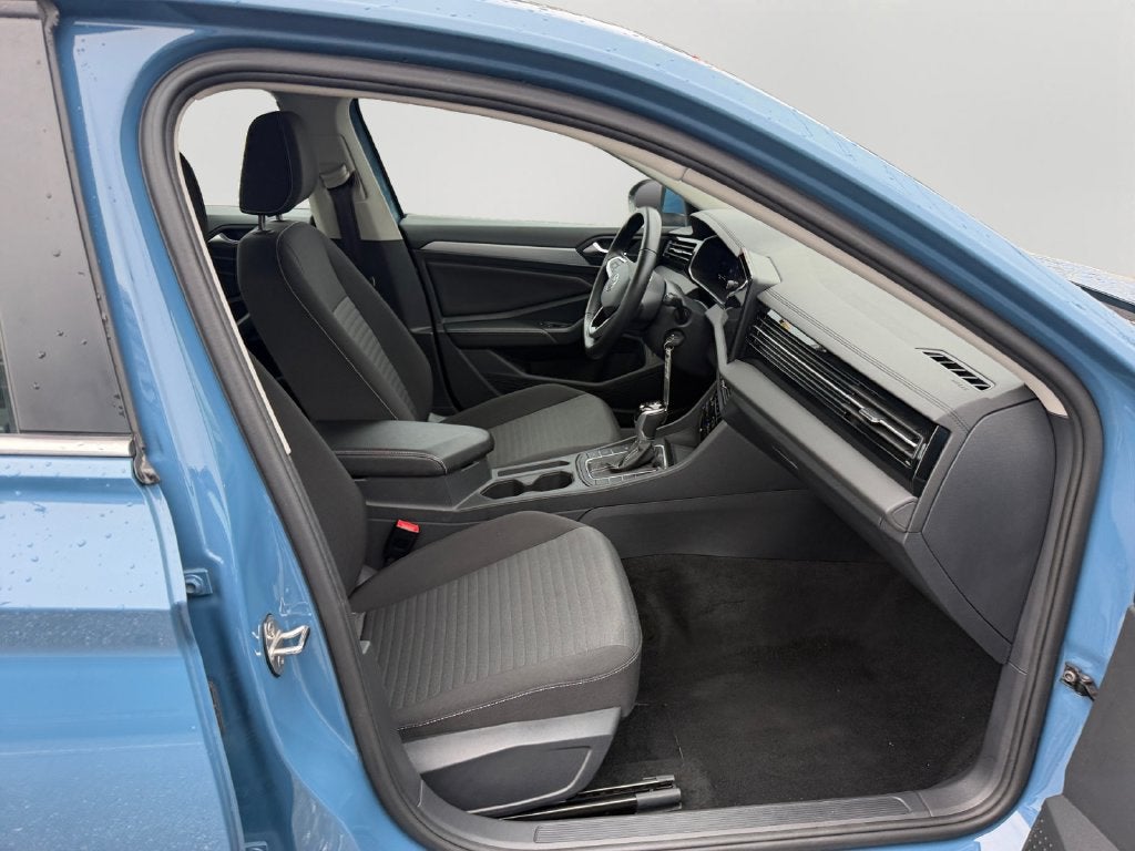 2025 Volkswagen Jetta 1.5T S / One Owner